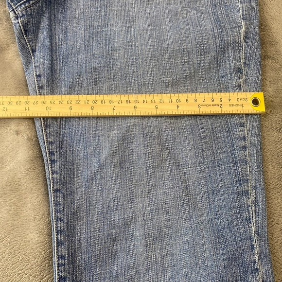 Chicos Platinum Marquis Jean Womens Size 2 Short Straight Leg Denim Blue Pants - Picture 16 of 16